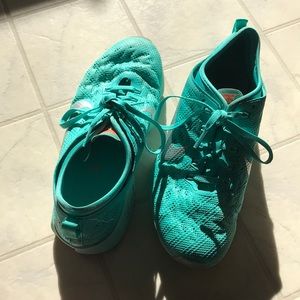 Nike zoom tennis shoes :)